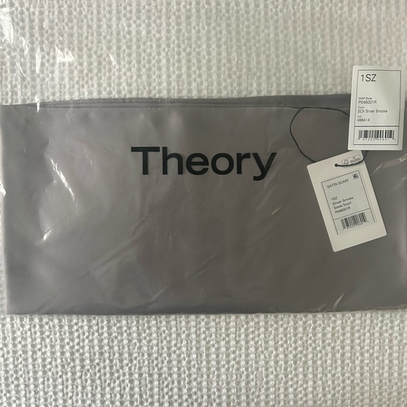 Theory scarves - NWT, set of two - Picture 6 of 6